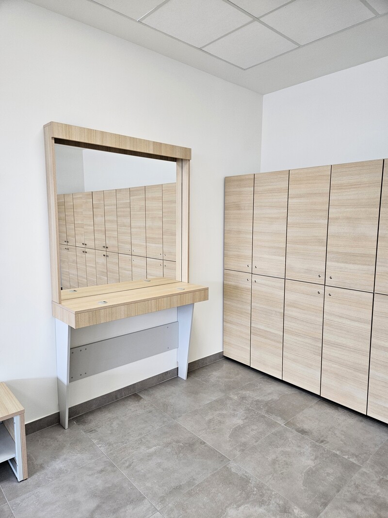 specchiere-spogliatoio-centro-sportivo