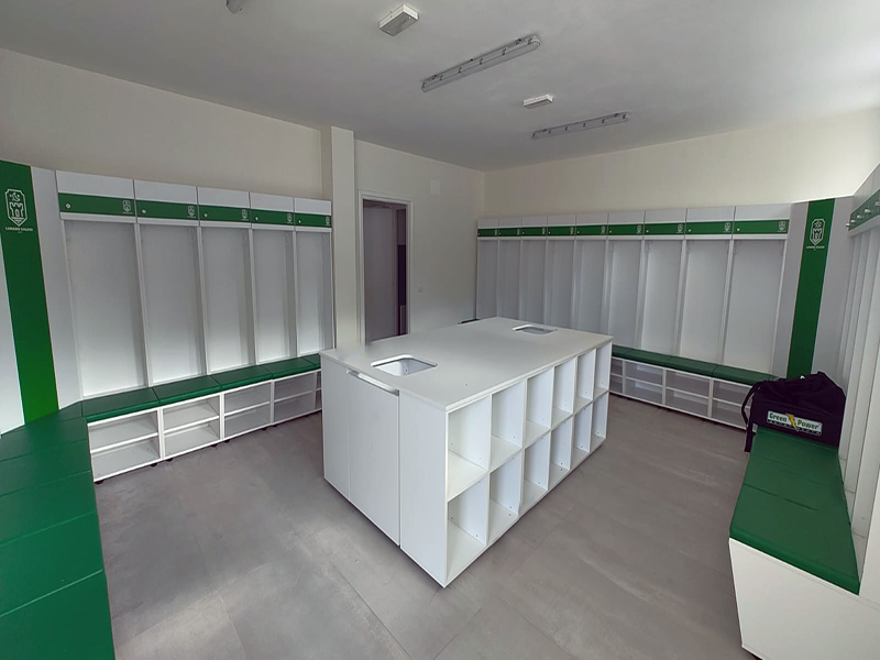 arredo spogliatoio campo da calcio