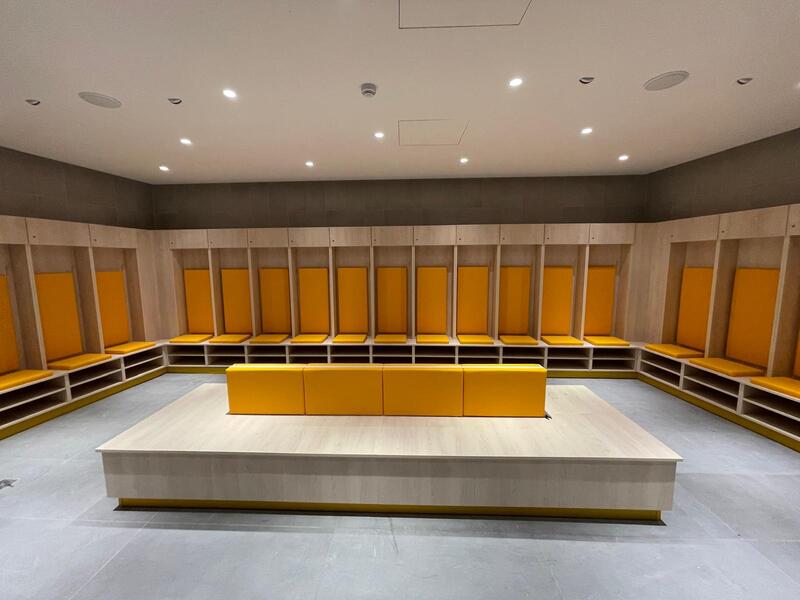 Arredamento Spogliatoi Palasport Genova